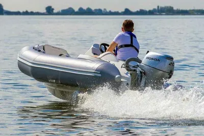 Zodiac Yachtline 400