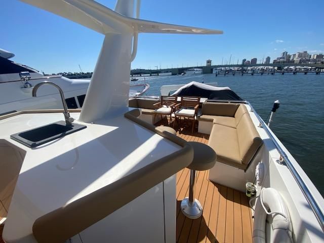 1989 Hatteras CUSTOM COCKPIT MOTOR YACHT