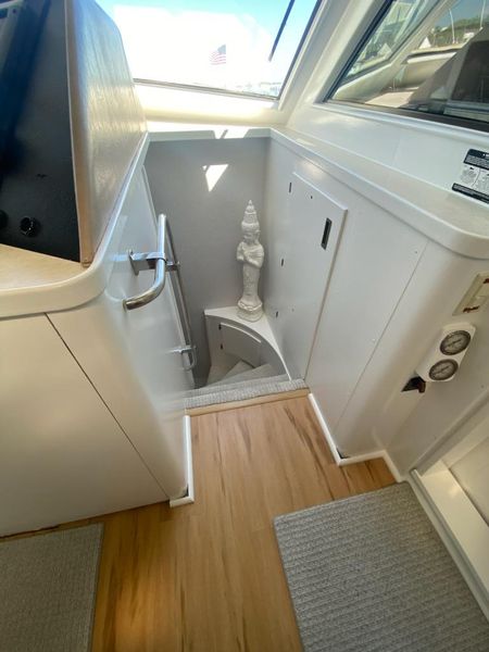 1989 Hatteras CUSTOM COCKPIT MOTOR YACHT