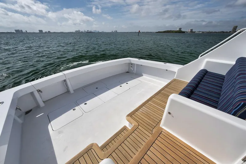 Smooth Operator Yacht Photos Pics Viking 52 Smooth Operator - Cockpit