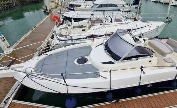 2016 Capelli CAP 32 WA