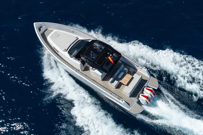 2023 Pardo Yachts 38 Fueraborda