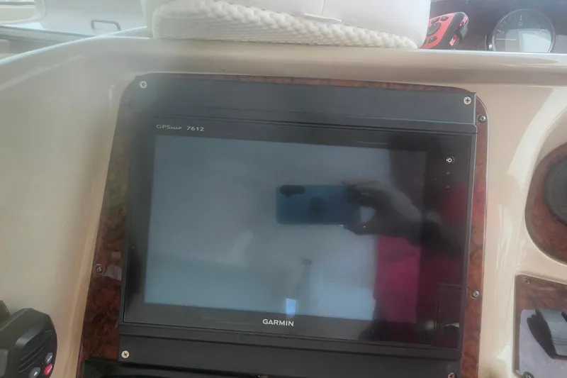  Yacht Photos Pics Garmin GPSMap 7612 on 2004 Sea Ray 480 Motor Yacht dashboard.
