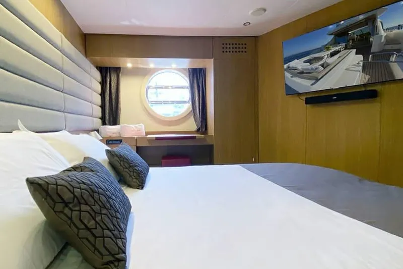  Yacht Photos Pics Aicon62-5_d_0_0_900.20231017154647.jpg