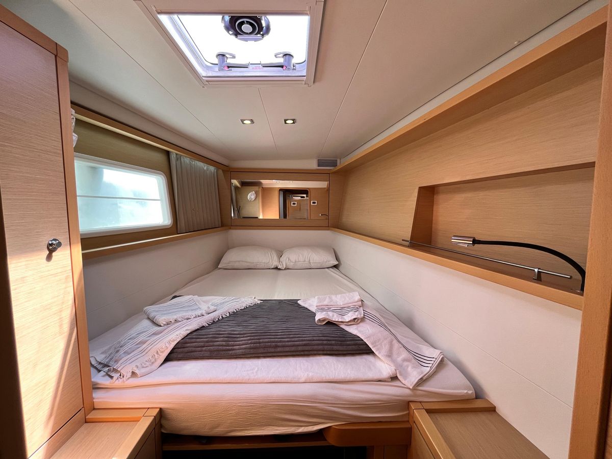 2013 Lagoon 45 
