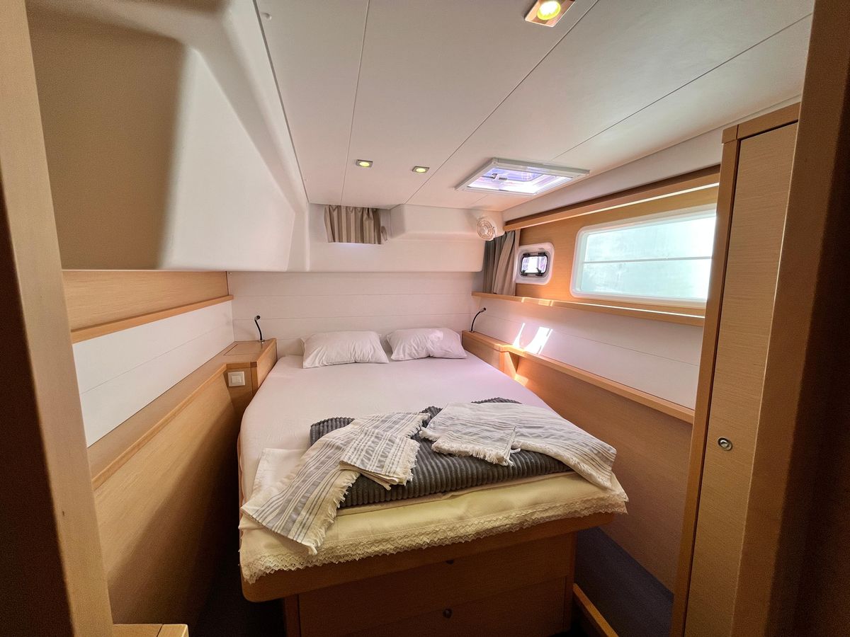 2013 Lagoon 45 