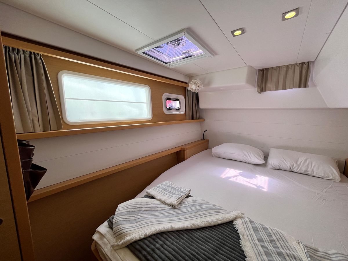 2013 Lagoon 45 