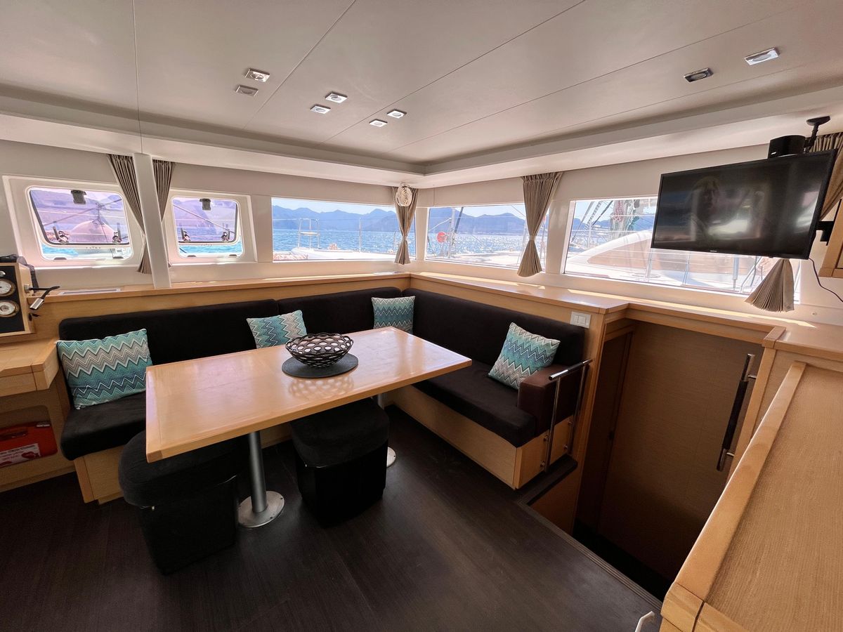 2013 Lagoon 45 