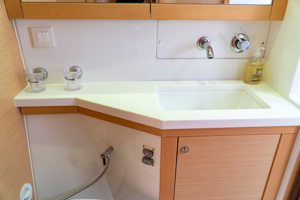 2013 Lagoon 45 