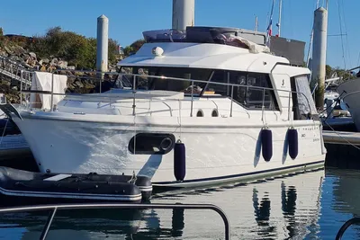 2017 Beneteau Swift Trawler 30