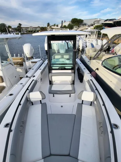  Yacht Photos Pics 2024 Everglades 253 Cc - Image 9