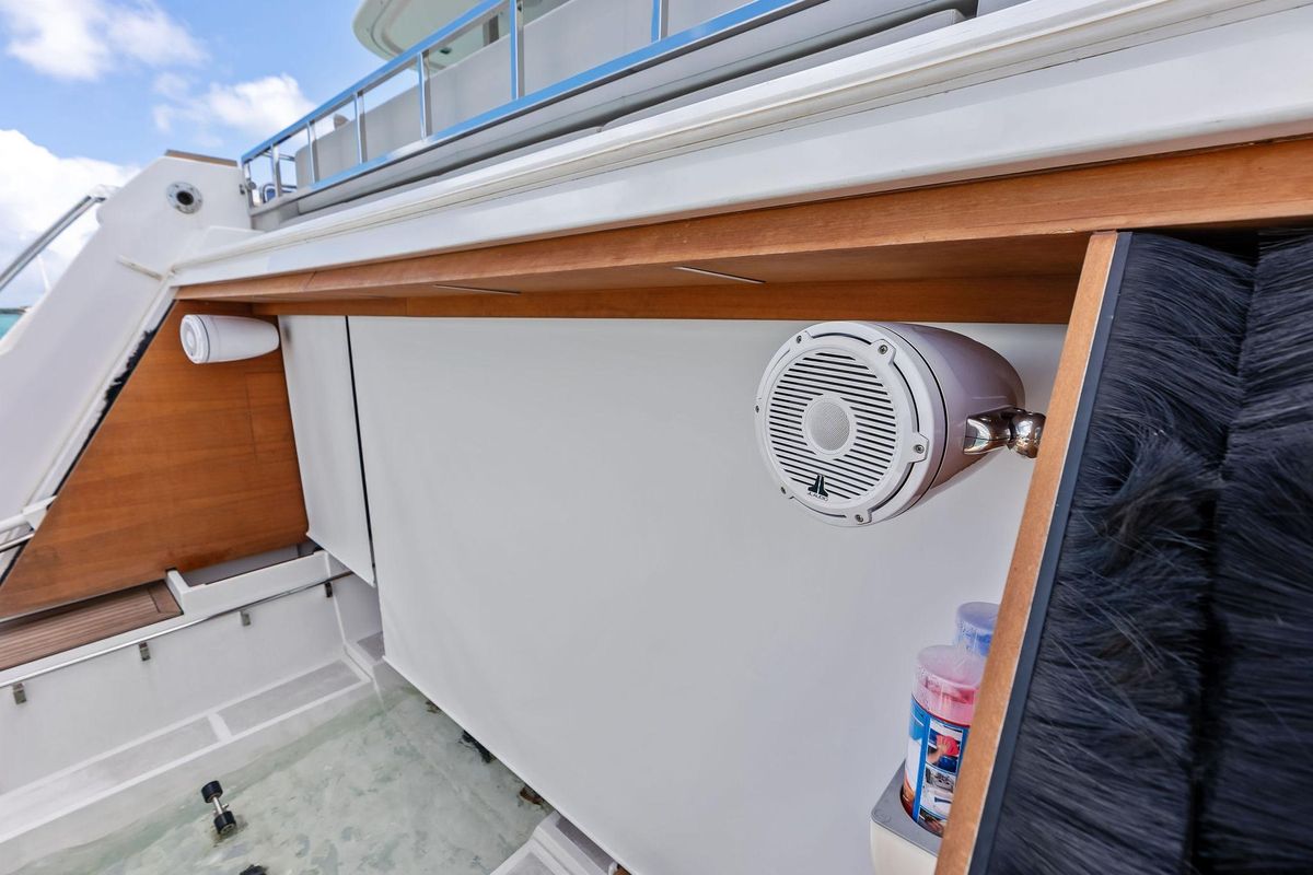 2023 Custom Line 108 