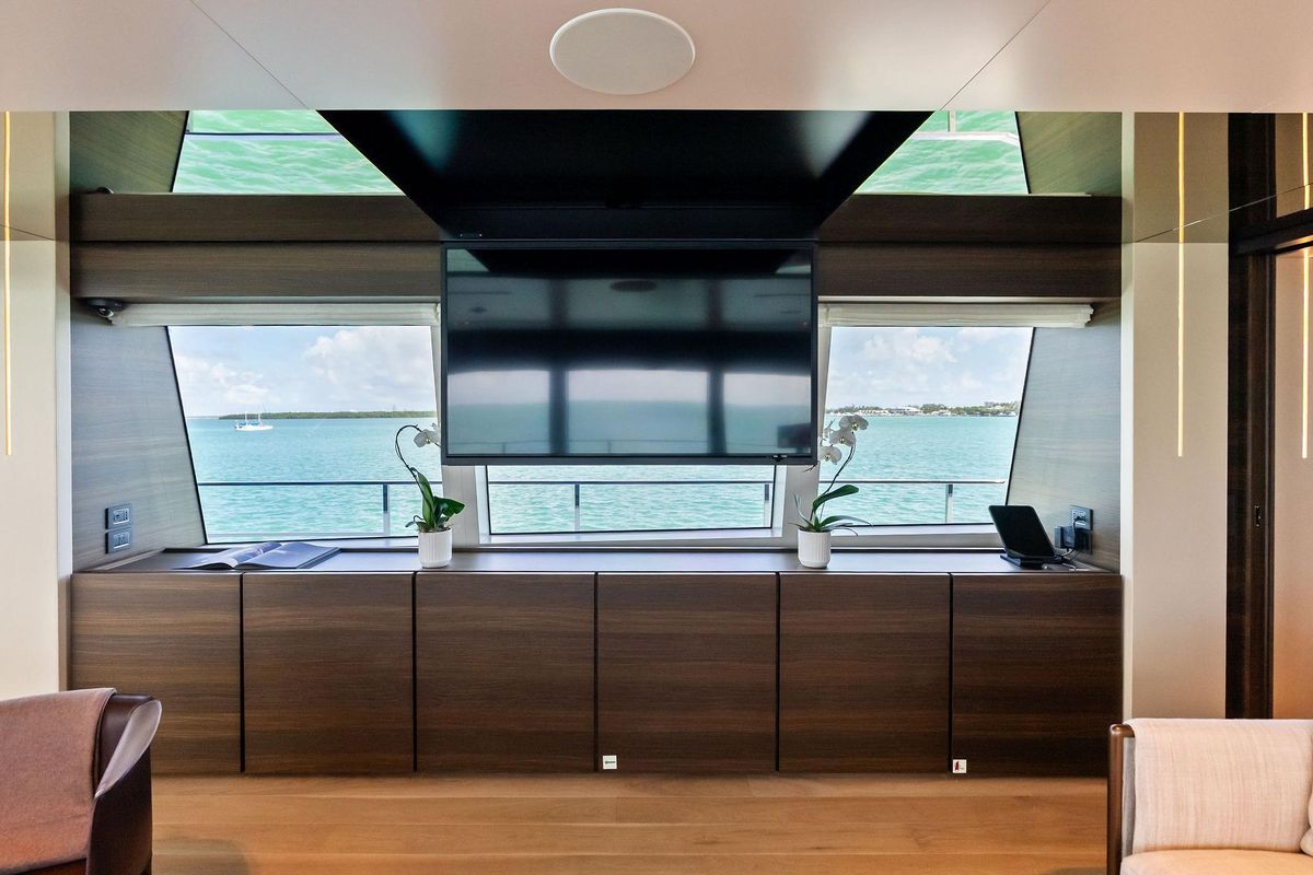 2023 Custom Line 108 