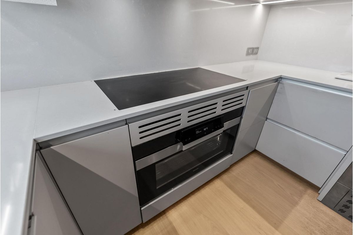 2023 Custom Line 108 