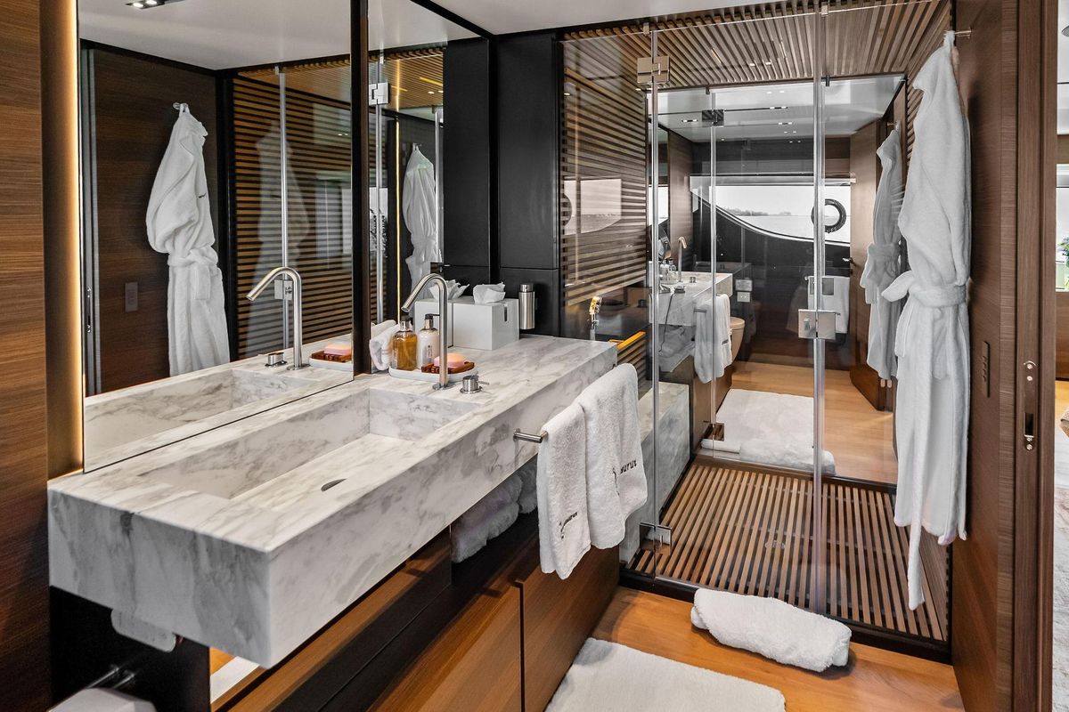 2023 Custom Line 108 