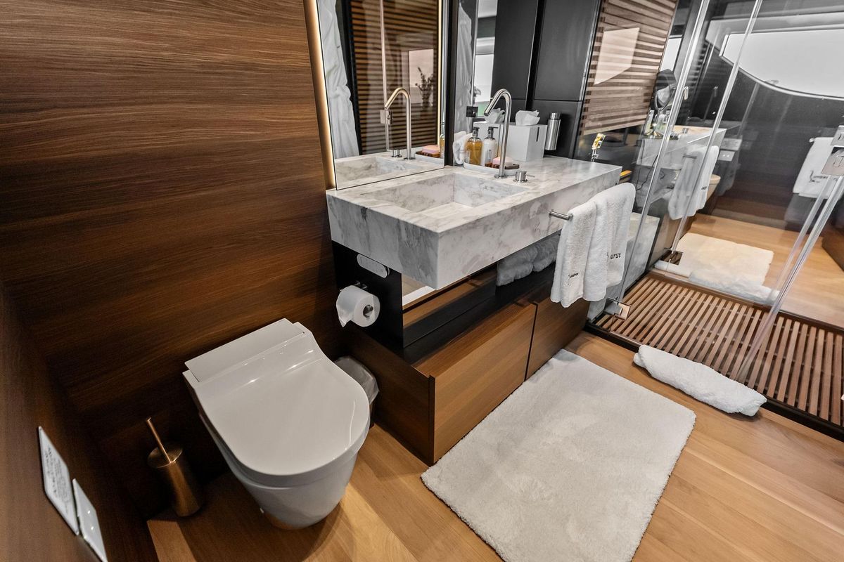 2023 Custom Line 108 