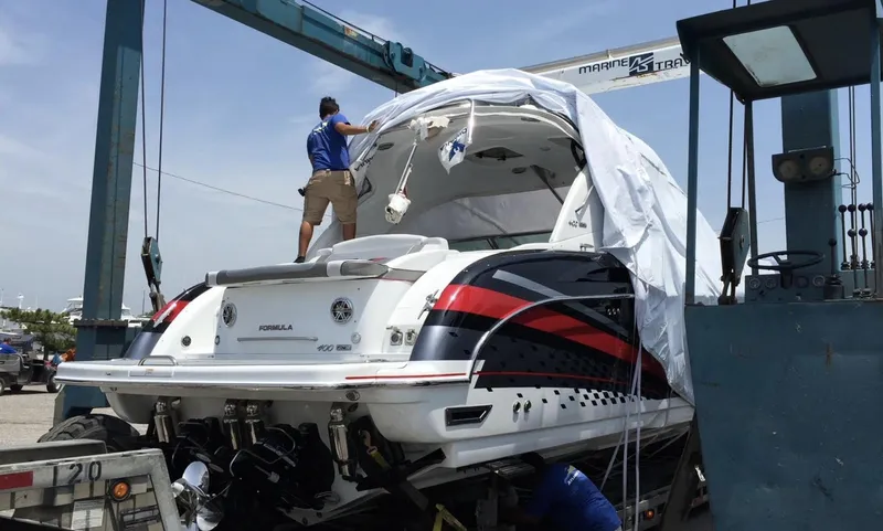  Yacht Photos Pics 2015 Formula 400 FX8 boat being prepared for launch.