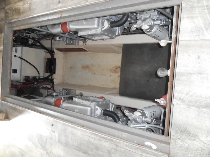 No Limit Yacht Photos Pics 