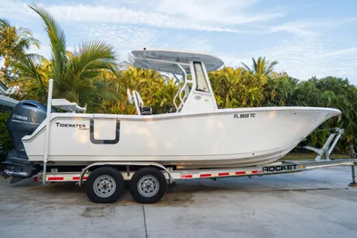 Tidewater 256 CC Adventure