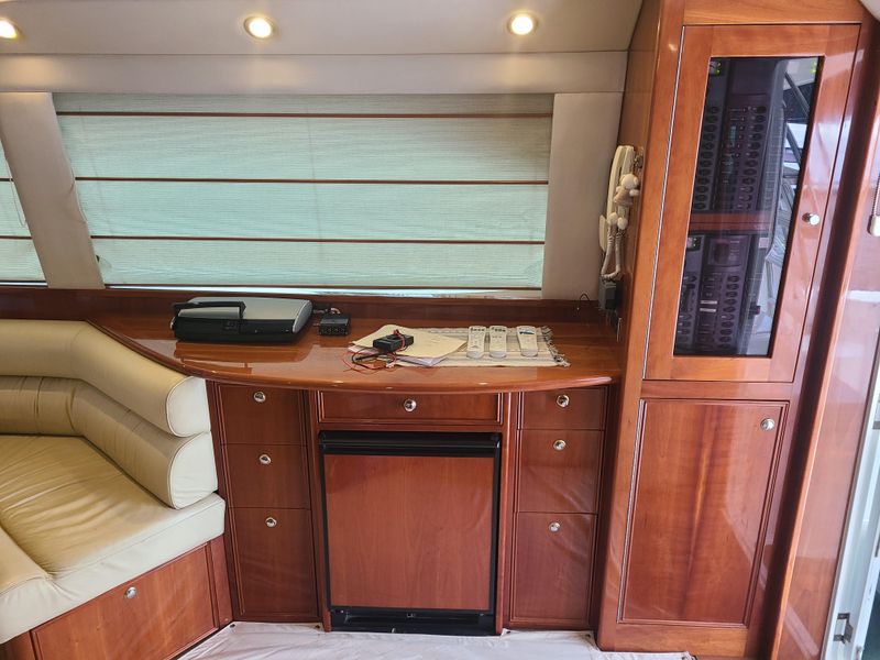 2009 Riviera 47 Enclosed Flybridge Series II