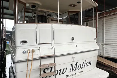 Carver 42 Aft Cabin Motor Yacht