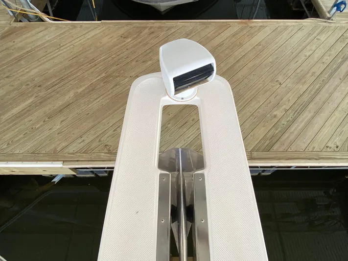 Huckleberry Friend Yacht Photos Pics 