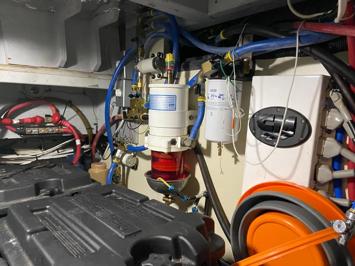 Huckleberry Friend Yacht Photos Pics 