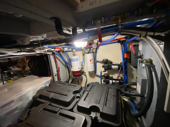 Huckleberry Friend Yacht Photos Pics 