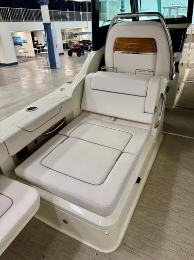  Yacht Photos Pics 2024 CHRIS-CRAFT 35 CALYPSO - Image 7