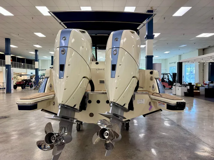  Yacht Photos Pics 2024 CHRIS-CRAFT 35 CALYPSO - Image 3