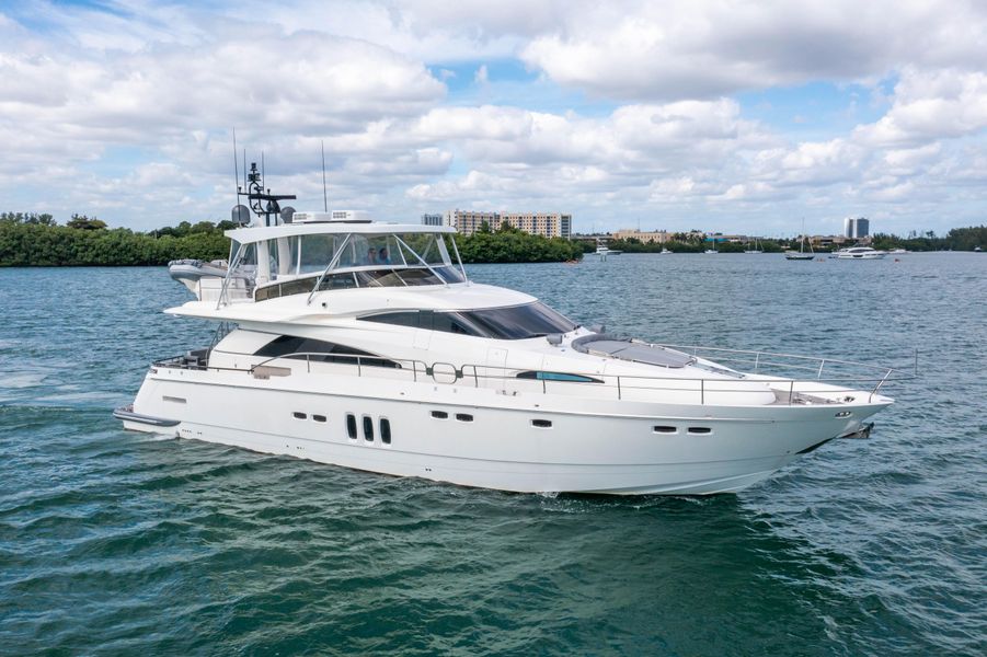 2007 Fairline Squadron 68