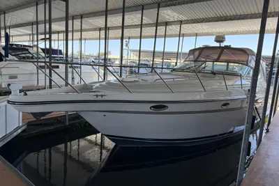 Maxum 3700 SCR