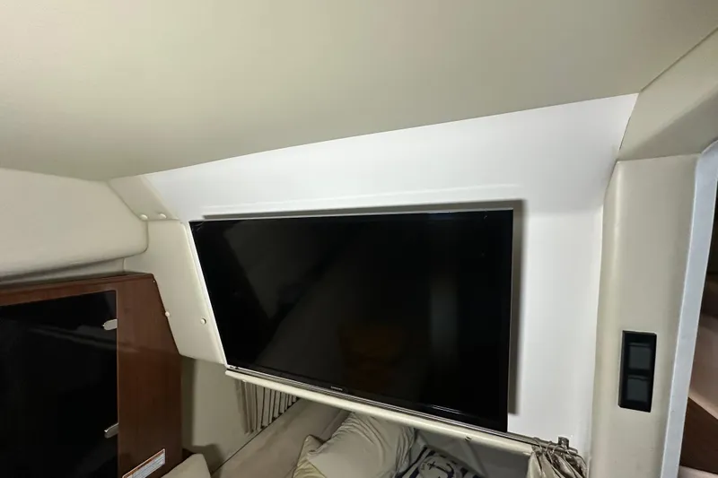 Roe Boat Yacht Photos Pics Flat-screen TV&nbsp;