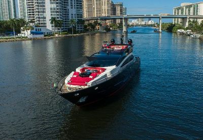 2014 97' 11'' Sunseeker-101 Sport Yacht Fort Lauderdale, FL, US