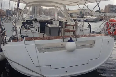 2018 Beneteau Oceanis 45
