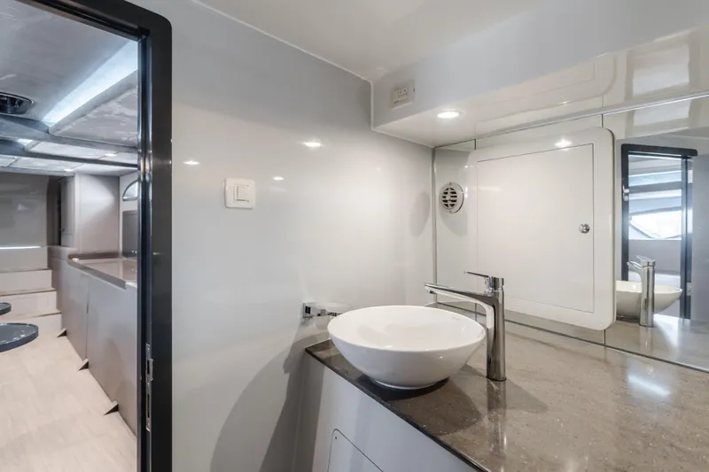 Catch And Release Yacht Photos Pics 