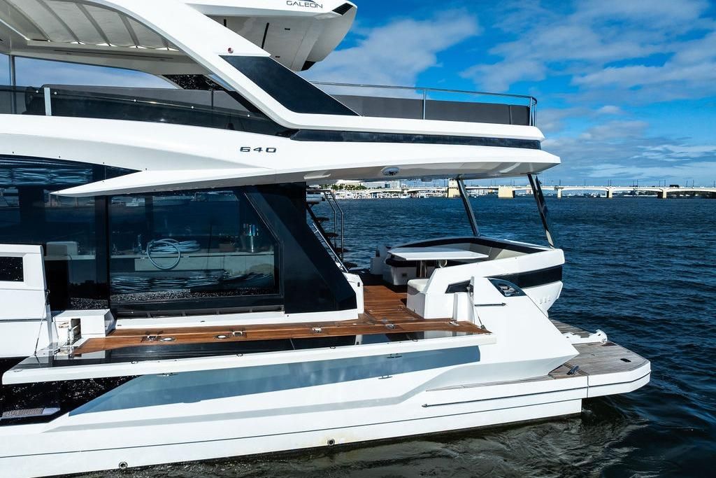 2018 Galeon 64 