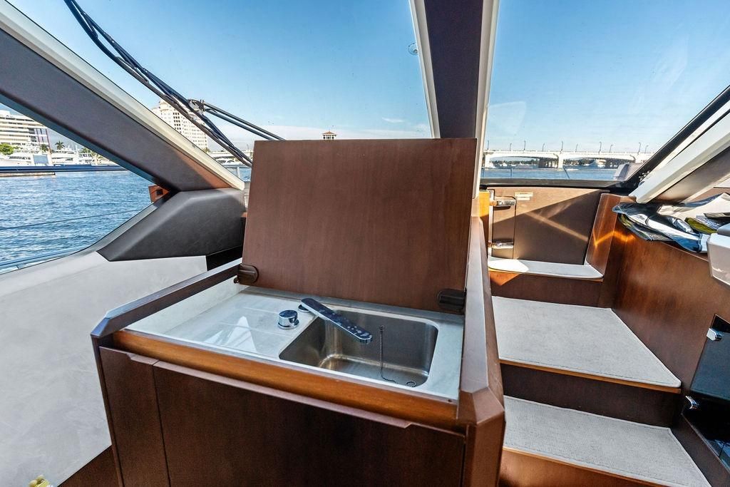2018 Galeon 64 