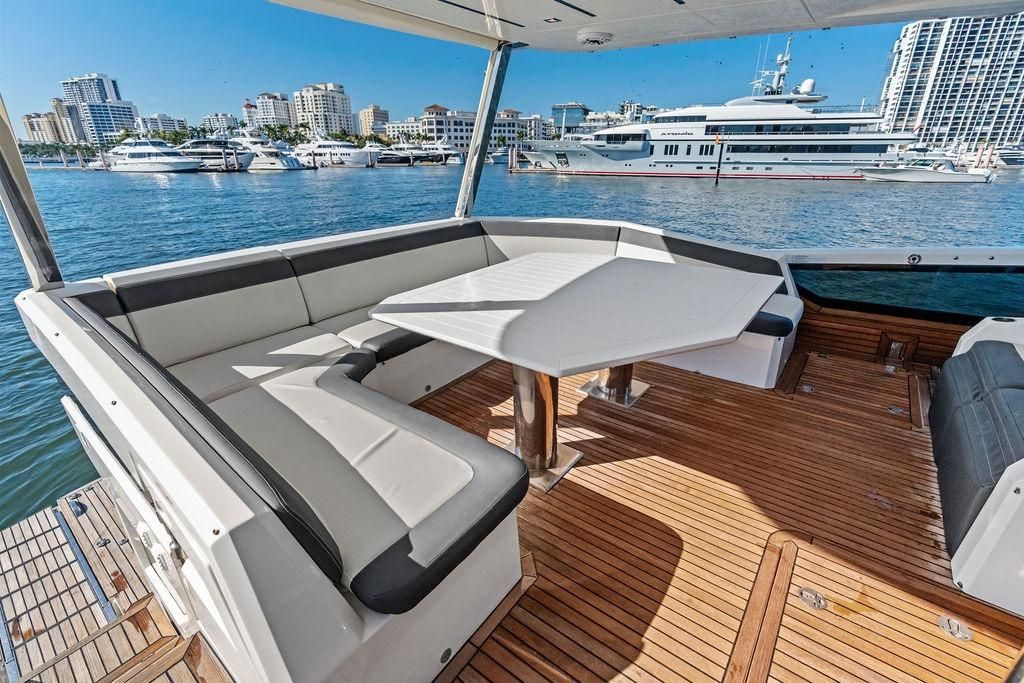 2018 Galeon 64 