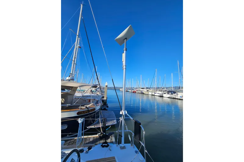 Send Me Yacht Photos Pics Starlink