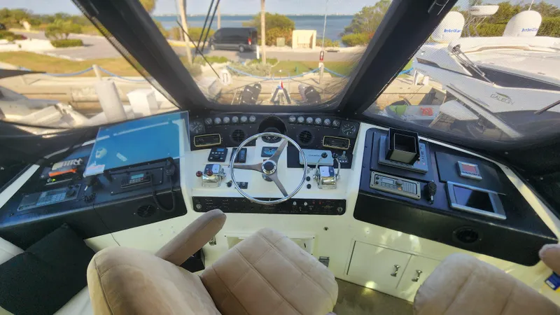 Hatt Trick Yacht Photos Pics 
