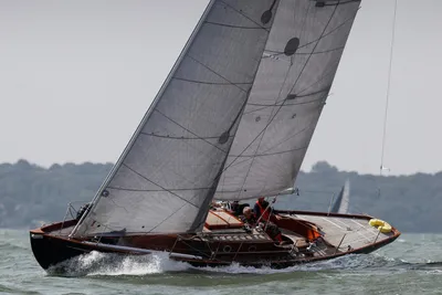 Spirit Yachts R46