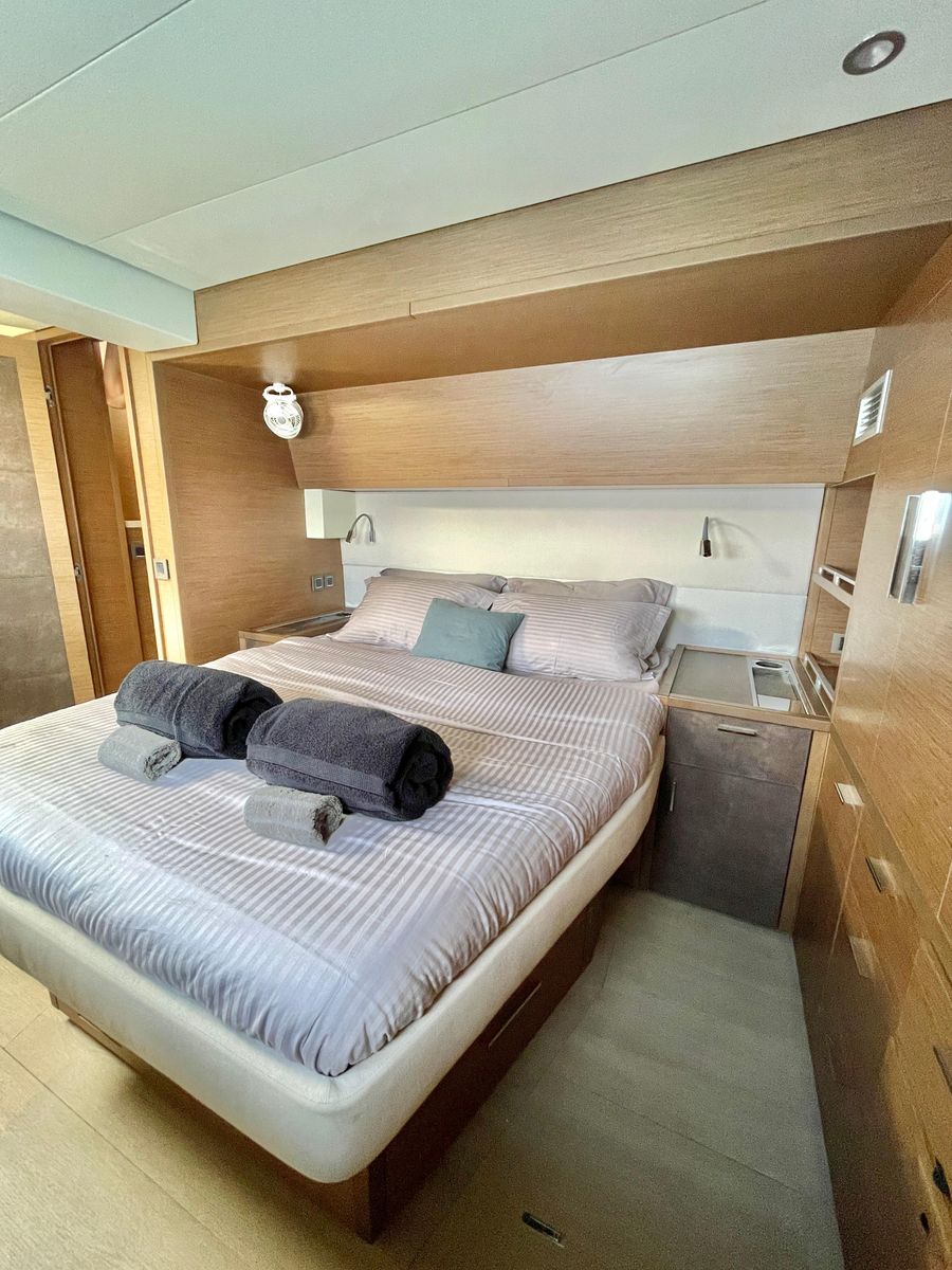 2018 Lagoon 62 