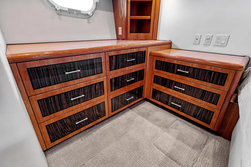 Nautical Nomad Yacht Photos Pics 