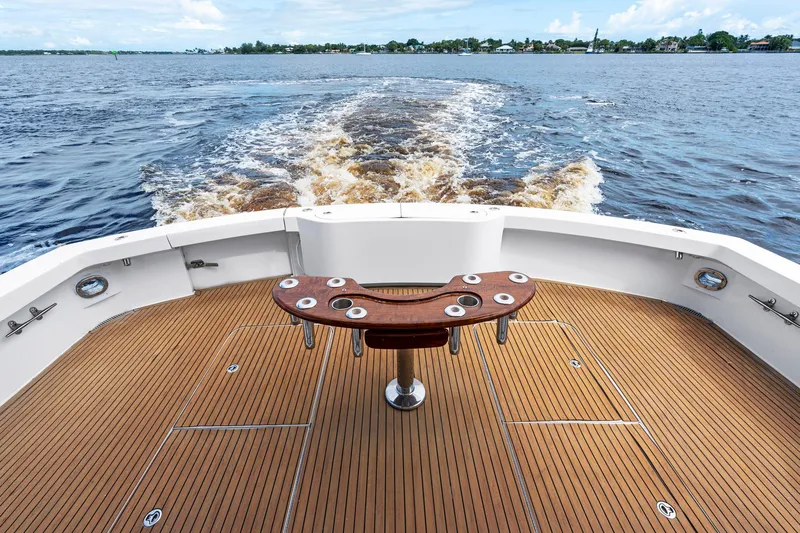 Nautical Nomad Yacht Photos Pics 