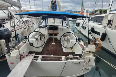 2017 Beneteau Oceanis 35.1