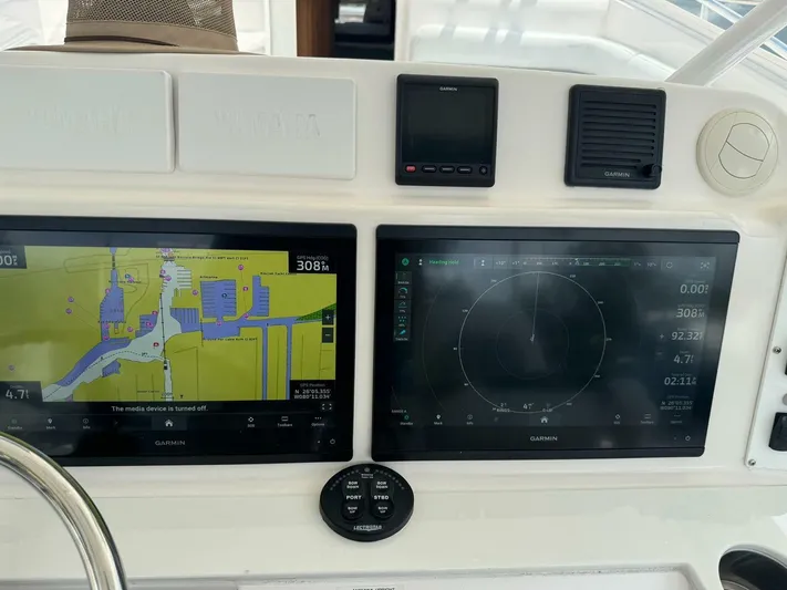 T-party Yacht Photos Pics Boat dashboard with navigation screens, Everglades LX 350, 2012 model.