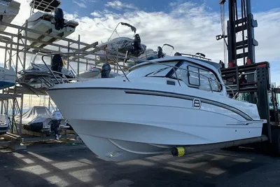 2022 Beneteau Antares 8 OB V2