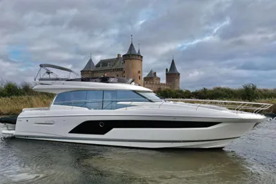 2020 Prestige 590