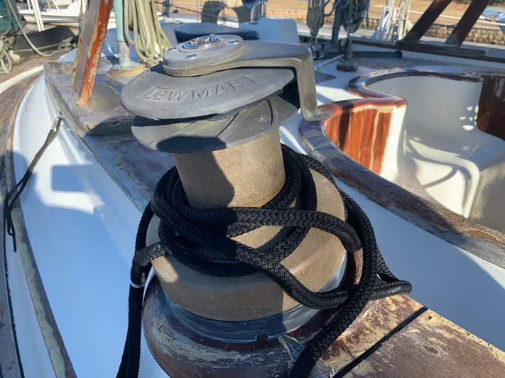 Legacy Yacht Photos Pics 